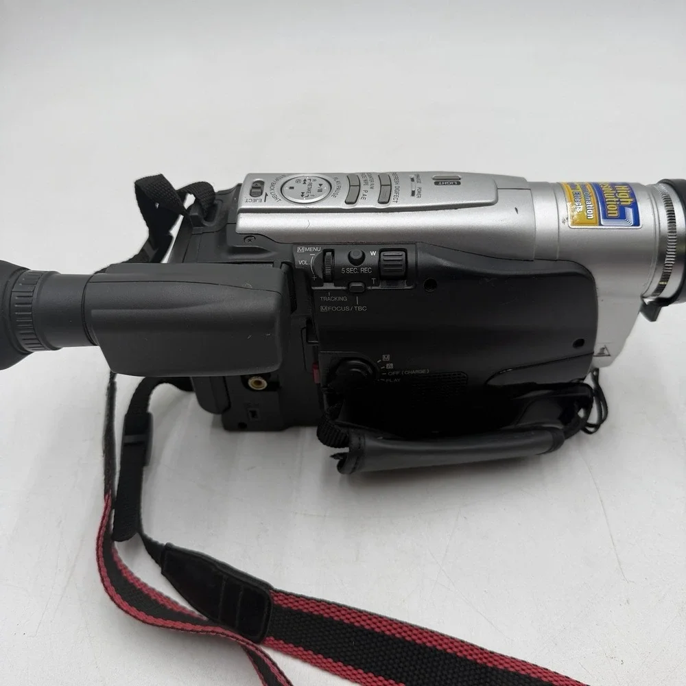 JVC GR-SXM260U Compact VHS-C VHS 700x Digital Zoom Camcorder Tested Working